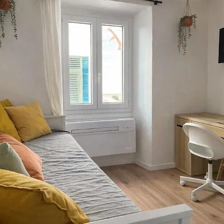 Menton, Vieille Casa Mila Apartment